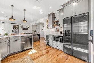 644 Adams St in Boston, MA - Building Photo - Building Photo