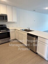 219 Ottawa Way in New Braunfels, TX - Building Photo - Building Photo