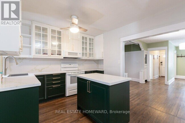 94 Bastedo Ave in Toronto, ON - Building Photo - Building Photo