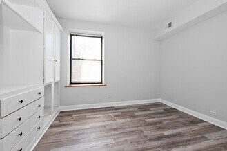 7217 S Yates Blvd in Chicago, IL - Building Photo - Building Photo