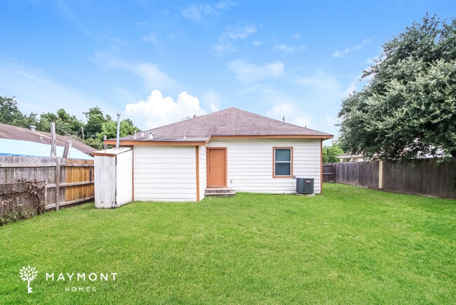 7842 Ford St in Houston, TX - Building Photo - Building Photo