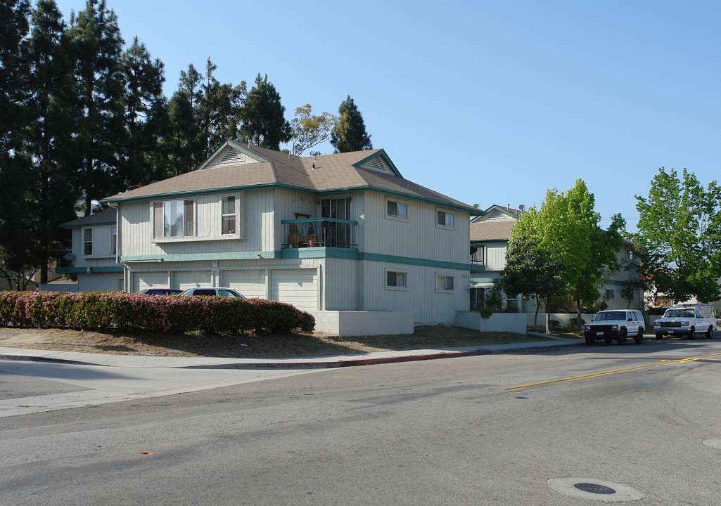 865 N Olive St in Ventura, CA - Foto de edificio