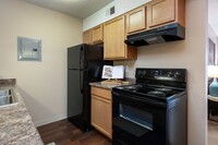 Wentworth Apartments in Aurora, CO - Building Photo - Building Photo