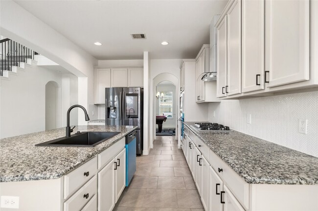 property at 2923 Golden Honey Ln