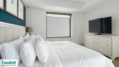 777 Preston St, Unit 9K in Houston, TX - Building Photo - Building Photo