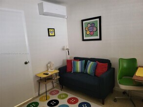 1024 Tyler St-Unit -2 in Hollywood, FL - Building Photo - Building Photo