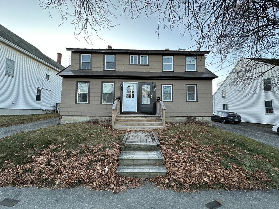 178 Birch St in Bangor, ME - Building Photo
