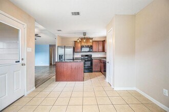 108 Indigo Brush Dr in La Marque, TX - Building Photo - Building Photo