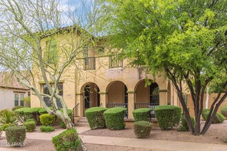 9238 E Via De Vaquero Dr in Scottsdale, AZ - Building Photo - Building Photo