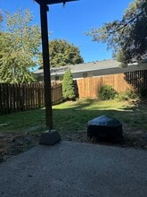 605 Andrew St in Newberg, OR - Building Photo - Building Photo