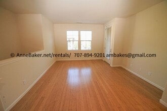 195 Stonegate C in Cloverdale, CA - Building Photo - Building Photo