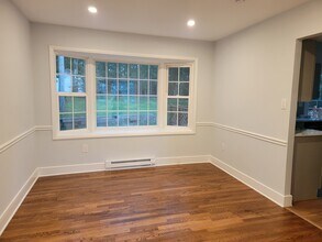 10617 Good Spring Ave in Great Falls, VA - Building Photo - Building Photo