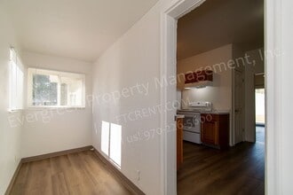 161 S Lincoln Ave in Loveland, CO - Building Photo - Building Photo