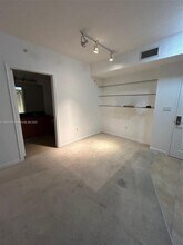 7355 SW 89th St, Unit 618N in Miami, FL - Building Photo - Building Photo