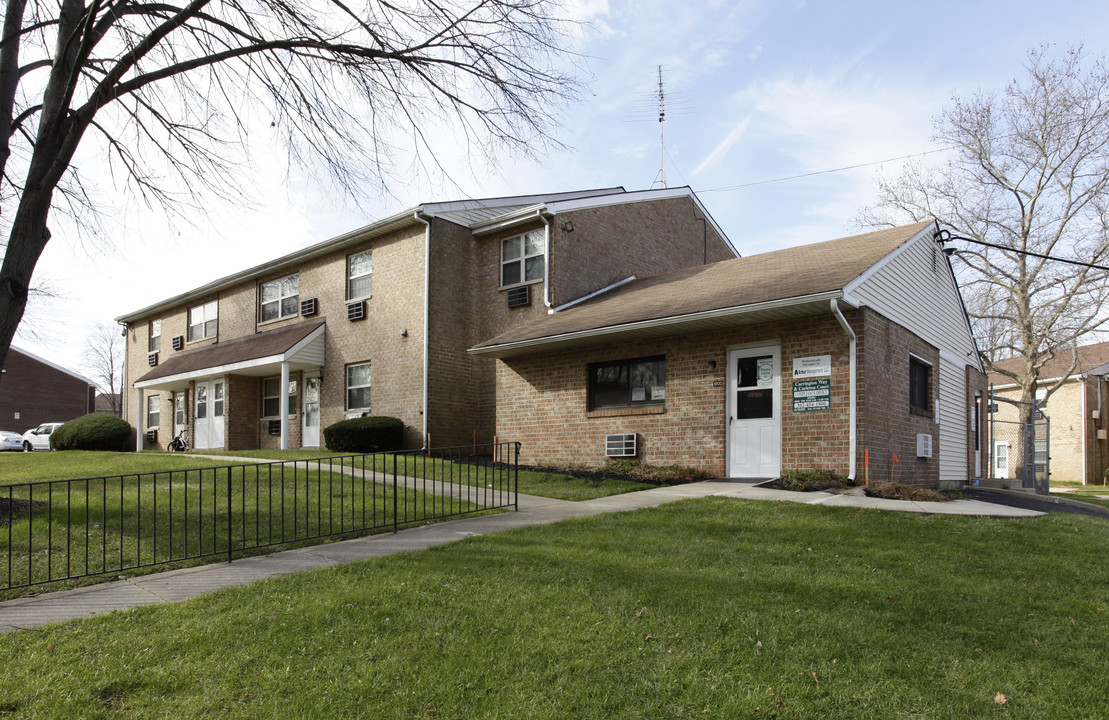 Carleton Court Apartments in Newark, DE - Building Photo