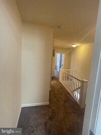 725 E Biddle St photo'