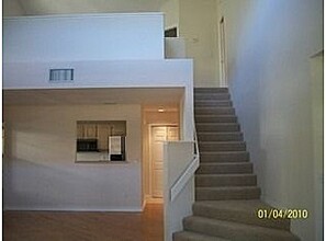 6606 Tannin Ln in Naples, FL - Building Photo - Building Photo