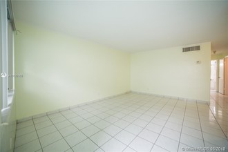 1719 Wiley St-Unit -2 in Hollywood, FL - Building Photo - Building Photo