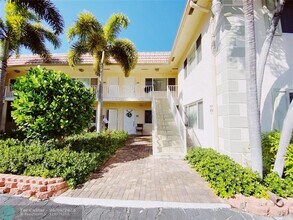 2131 NE 41st St in Lighthouse Point, FL - Building Photo - Building Photo