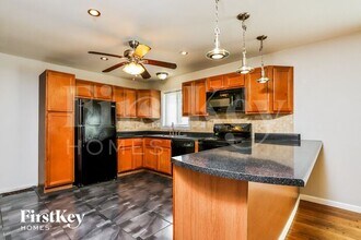 12840 Verwood Dr in Florissant, MO - Building Photo - Building Photo
