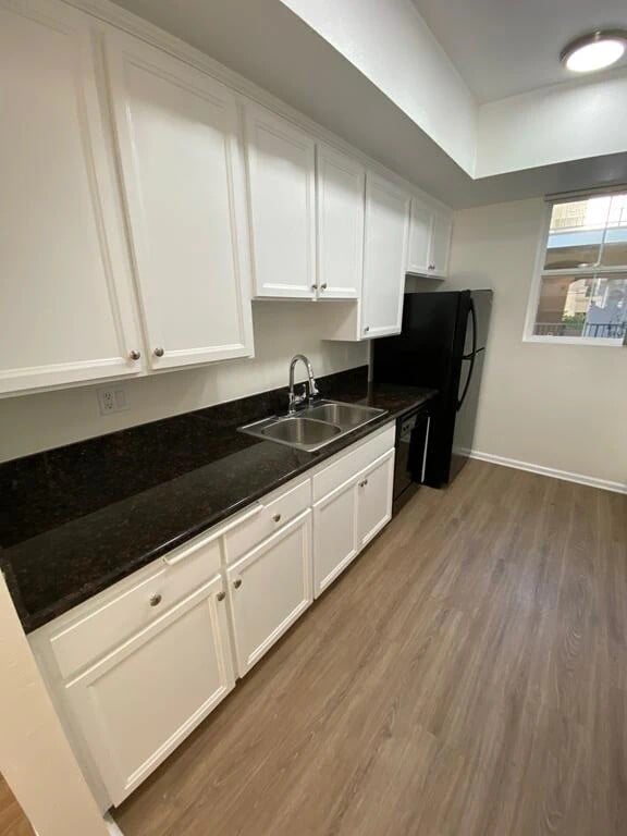 1725 Butler Ave in Los Angeles, CA - Building Photo - Building Photo