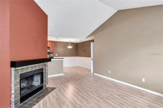 10265 Gandy Blvd N in St. Petersburg, FL - Building Photo - Building Photo