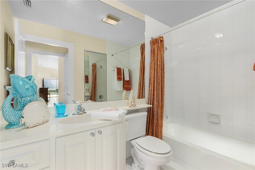 4147 Los Altos Ct in Naples, FL - Building Photo