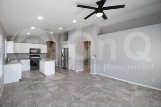 14867 W Acapulco Ln in Surprise, AZ - Building Photo - Building Photo