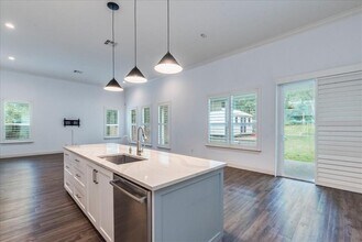 124 Ahumoa Dr in Bastrop, TX - Building Photo - Building Photo