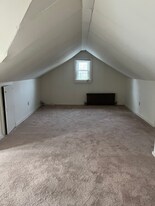 26 E Trenton Ave, Unit Second Floor