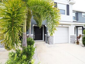 6548 Serenity Fall Ln in Sarasota, FL - Building Photo - Building Photo