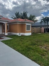 1304 SE 7th Ct in Homestead, FL - Building Photo - Building Photo