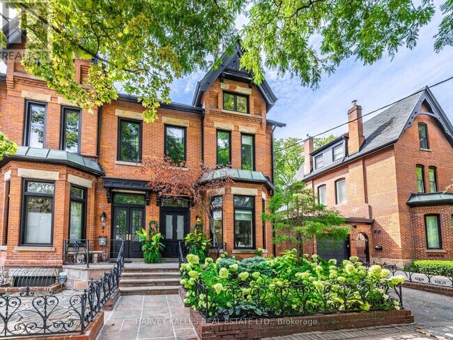 80 Hazelton Ave in Toronto, ON - Building Photo - Building Photo