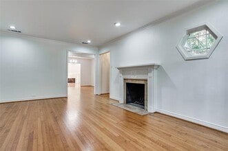 4209 Greenbrier Dr in Dallas, TX - Building Photo - Building Photo