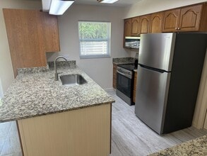 970 Butia St in Merritt Island, FL - Building Photo - Building Photo