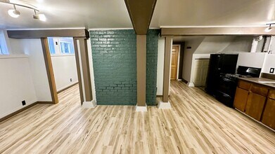 322 24th Ave E-Unit -D in Seattle, WA - Building Photo - Building Photo