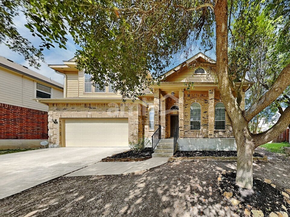 5823 Grayson Cv in San Antonio, TX - Building Photo