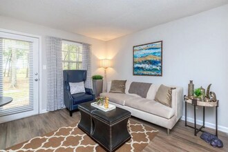 Townhomes at 770 in Tallahassee, FL - Building Photo - Building Photo