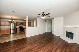 1813 Kittredge Way in Justin, TX - Building Photo - Building Photo