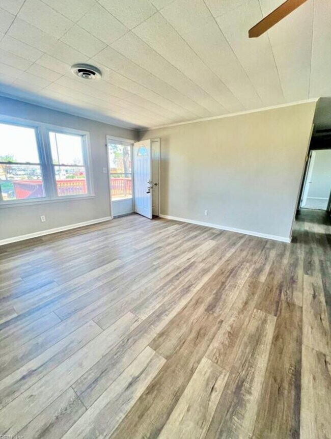 3041 Ferry Farm Ln in Virginia Beach, VA - Building Photo - Building Photo
