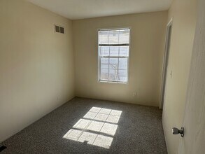 263 Oak Lawn Dr in Battle Creek, MI - Building Photo - Building Photo