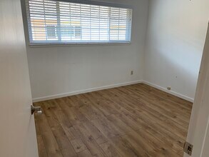 3567 Farm Hill Blvd in Redwood City, CA - Building Photo - Building Photo