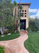 7431 Dorie Dr in Los Angeles, CA - Building Photo - Building Photo