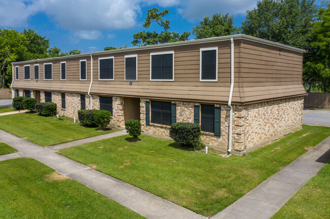 Terrace Vine Apartments in Orange, TX - Foto de edificio - Building Photo