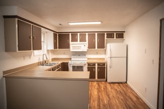 1918-1918 N 14th St, Unit 1916 in Bismarck, ND - Foto de edificio - Building Photo