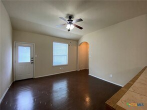 506 Creekside Cir in New Braunfels, TX - Building Photo - Building Photo