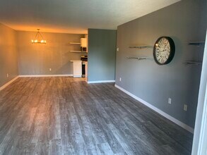 4820 Park Commons Dr, Unit 234 in St. Louis Park, MN - Building Photo - Building Photo