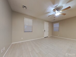 12555 W Hummingbird Terrace in Peoria, AZ - Building Photo - Building Photo