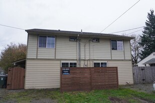 3708 E 13th St in Vancouver, WA - Building Photo