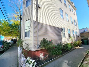 38 Jefferson St, Unit 3 in Cambridge, MA - Building Photo - Building Photo